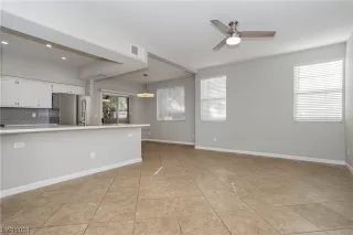 Photo #4: 2564540 Listing