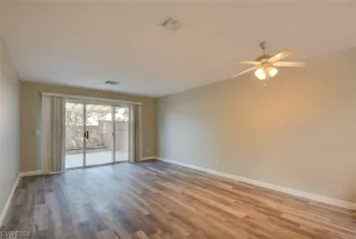 Photo #2: 2564551 Listing