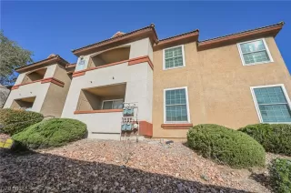 Photo #2: 2564590 Listing