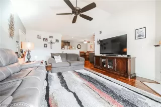 Photo #6: 2564590 Listing