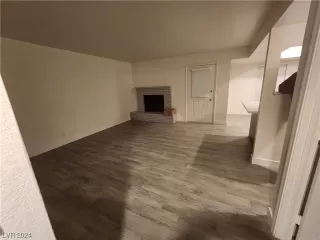 Photo #5: 2564598 Listing