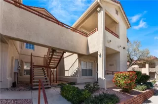 Photo #1: 2564606 Listing