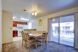 Photo #6: 2564655 Listing