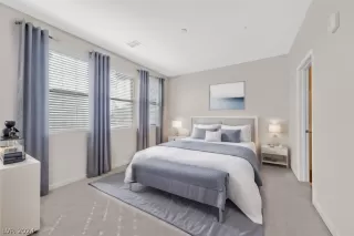 Photo #3: 2564658 Listing