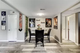 Photo #6: 2564680 Listing