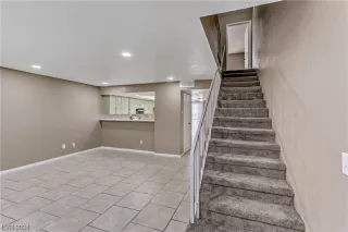 Photo #3: 2564707 Listing