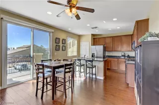 Photo #5: 2564763 Listing