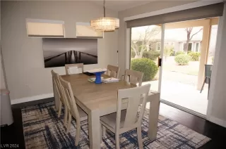 Photo #3: 2564781 Listing