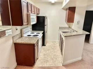 Photo #2: 2564820 Listing 