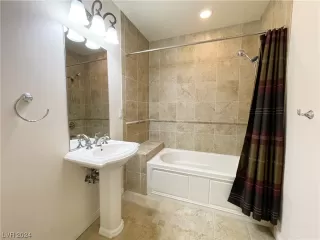 Photo #2: 2564833 Listing 