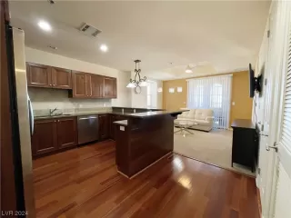 Photo #3: 2564833 Listing 