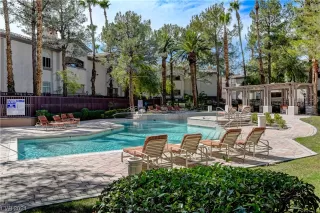 Photo #3: 2564839 Listing 