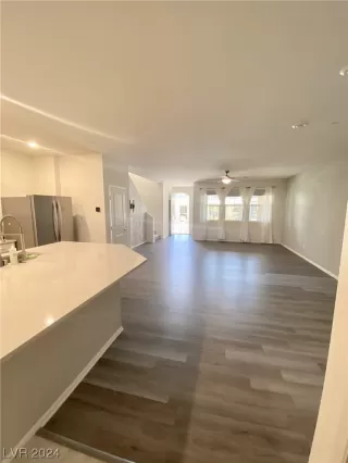 Photo #3: 2564849 Listing 