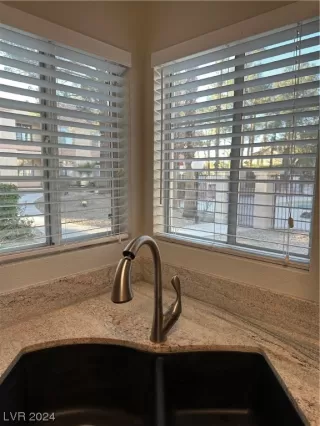 Photo #5: 2564865 Listing