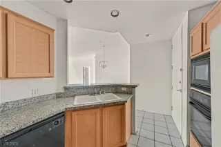 Photo #2: 2564875 Listing 