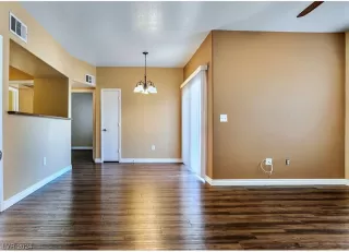 Photo #1: 2564893 Listing