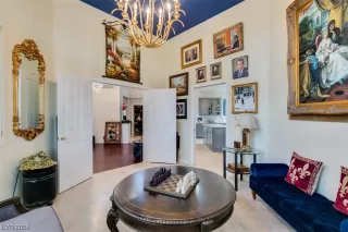 Photo #4: 2564946 Listing