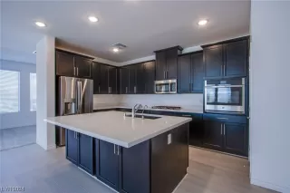 Photo #6: 2564954 Listing 