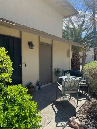 Photo #2: 2564988 Listing 