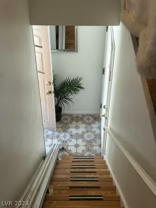 Photo #5: 2564988 Listing 