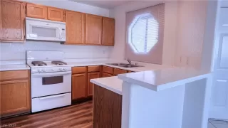 Photo #2: 2565046 Listing 