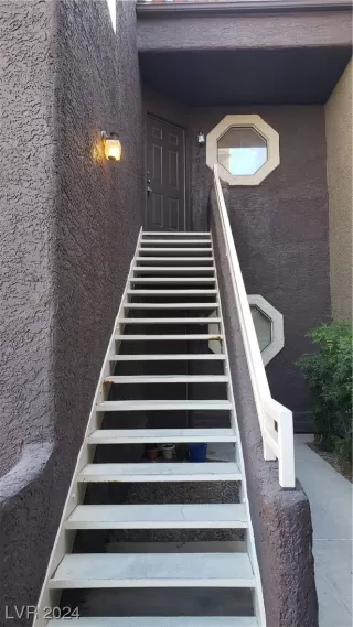 Photo #3: 2565046 Listing 