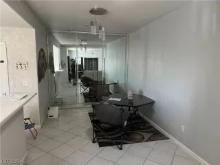 Photo #3: 2565065 Listing