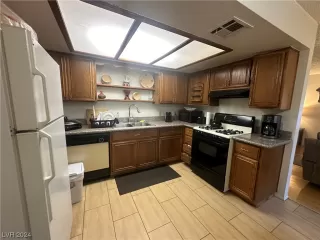 Photo #6: 2565067 Listing 