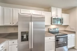 Photo #5: 2565070 Listing 