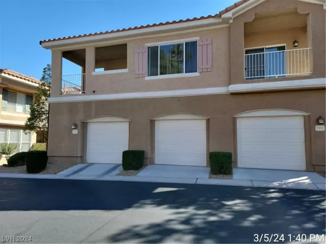 MLS: 2565082 Condo For Sale