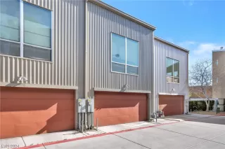 Photo #2: 2565085 Listing 