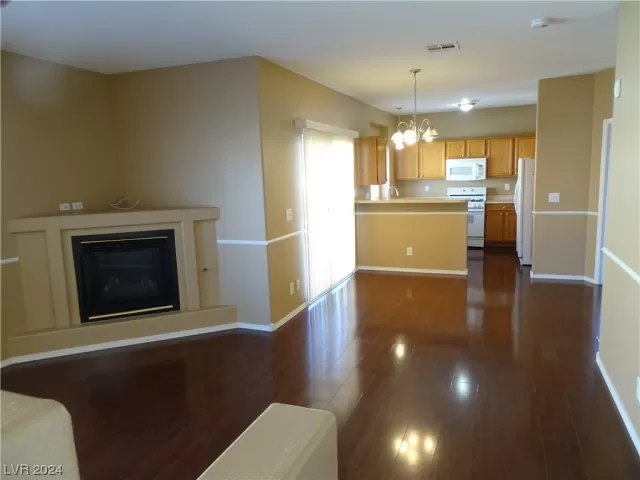 MLS: 2565118 Condo For Sale