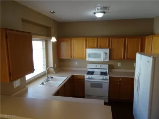 Photo #4: 2565118 Listing 