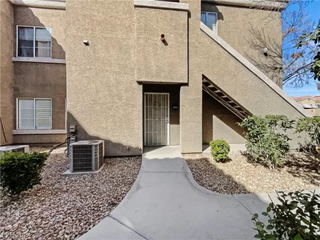 MLS: 2565131 Condo For Sale