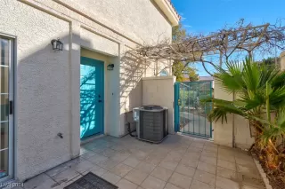 Photo #5: 2565151 Listing 