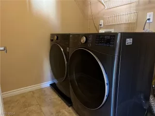 Photo #3: 2565160 Listing 