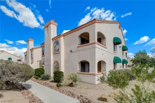 Photo #1: 2565168 Listing