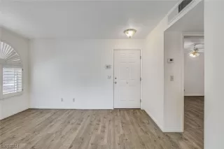 Photo #3: 2565168 Listing