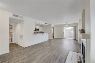 Photo #6: 2565168 Listing