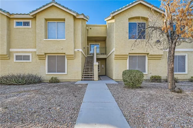 MLS: 2565174 Condo For Sale