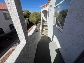 Photo #3: 2565199 Listing