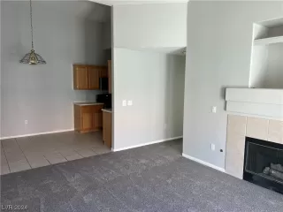 Photo #5: 2565199 Listing