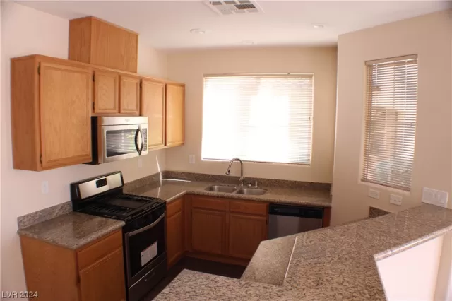 MLS: 2565214 Condo For Sale