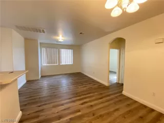 Photo #4: 2565251 Listing 
