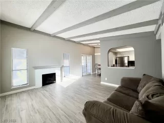 Photo #6: 2565253 Listing 