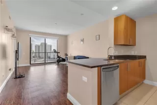 Photo #5: 2565254 Listing 