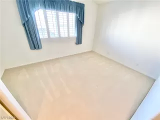 Photo #3: 2565281 Listing 