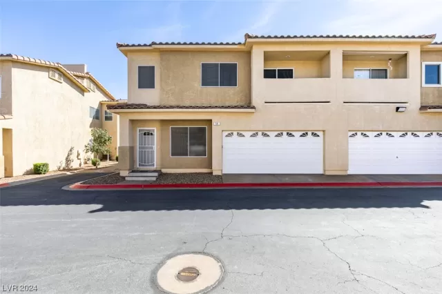 MLS: 2565305 Condo For Sale