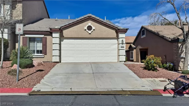 MLS: 2565326 Condo For Sale