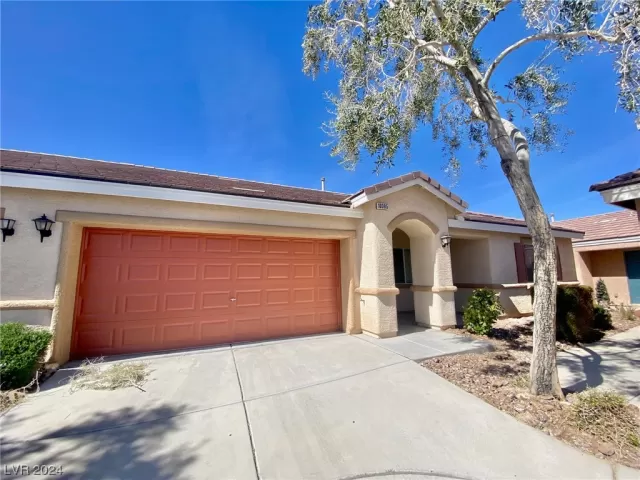 MLS: 2565336 Condo For Sale